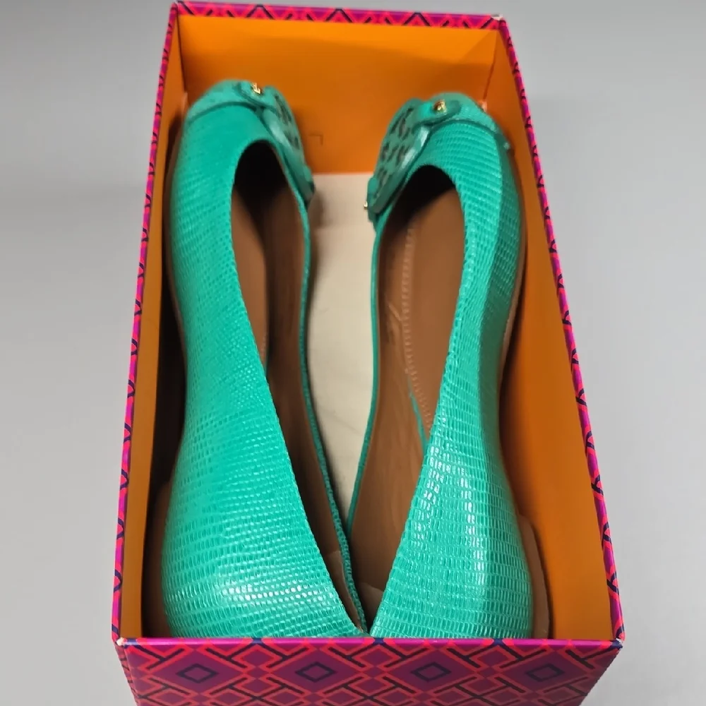 Tory Burch Women's Teal Flats with Logo Detail